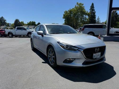 Sonic Silver Metallic 2018 Mazda Mazda3 Grand Touring