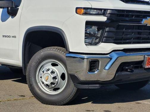 2026 Chevrolet Silverado 3500 WT