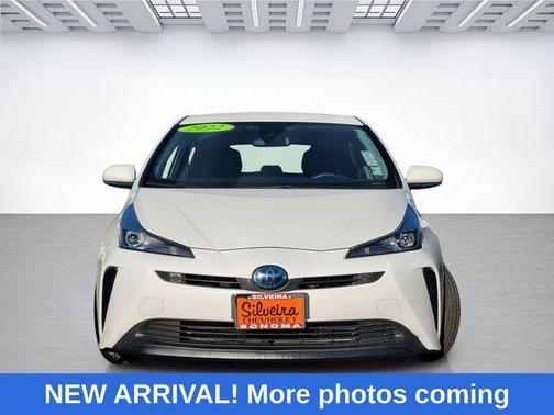 2022 Toyota Prius LE