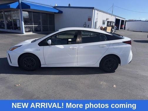 2022 Toyota Prius LE