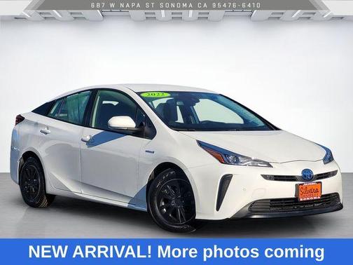 2022 Toyota Prius LE
