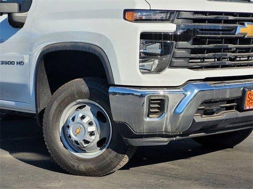 2025 Chevrolet Silverado 3500 WT