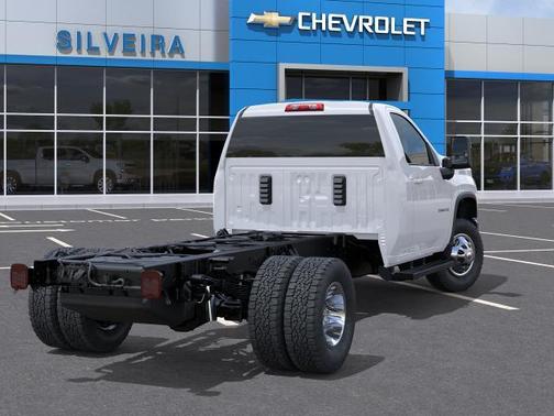 Summit White 2026 Chevrolet Silverado 3500 WT