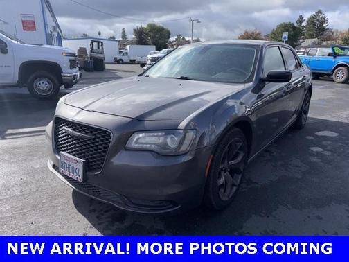 2020 Chrysler 300 Touring