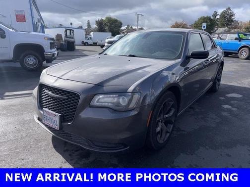 2020 Chrysler 300 Touring