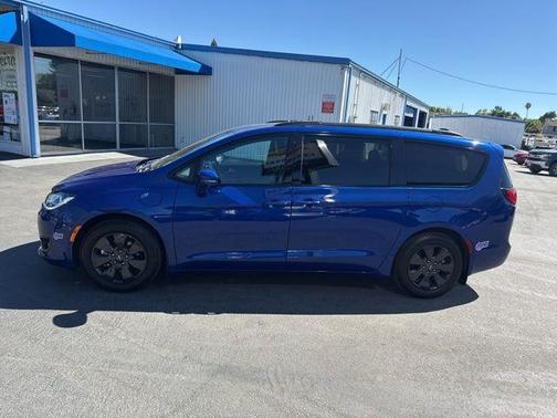 2019 Chrysler Pacifica Hybrid Limited