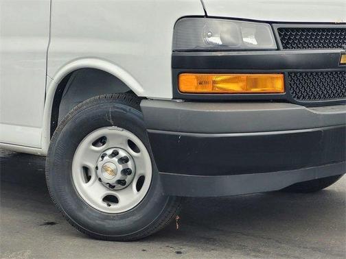 2025 Chevrolet Express 2500 Work Van