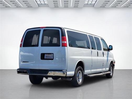 2020 Chevrolet Express 3500 LT