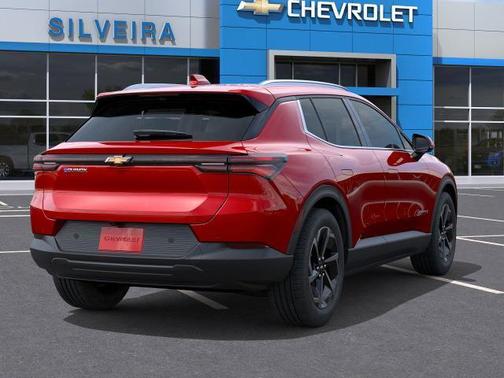 2026 Chevrolet Equinox EV LT 2