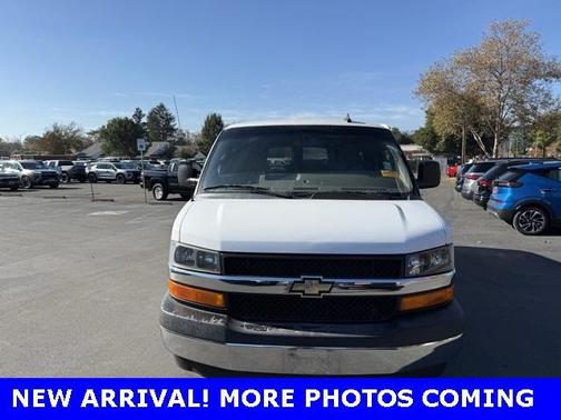 2017 Chevrolet Express 3500 LT
