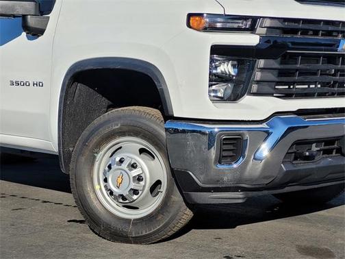 2025 Chevrolet Silverado 3500 WT