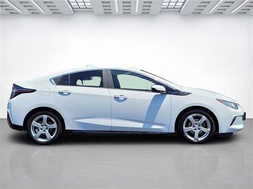 2018 Chevrolet Volt LT