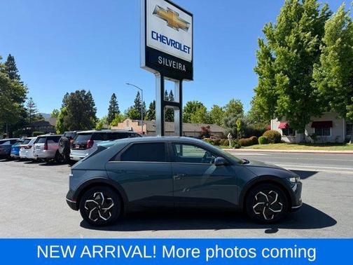 Teal 2024 Hyundai IONIQ 5 SE