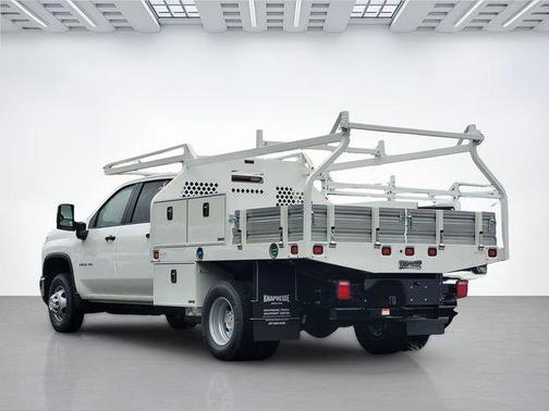 Summit White 2026 Chevrolet Silverado 3500 WT