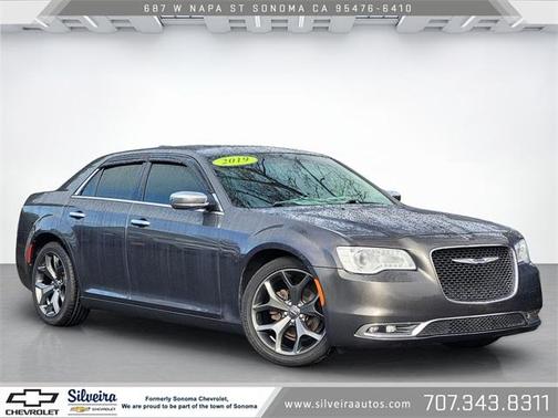 2019 Chrysler 300 Limited