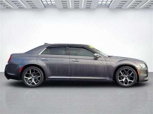 2019 Chrysler 300 Limited