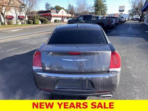 2019 Chrysler 300 Limited