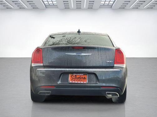 2019 Chrysler 300 Limited