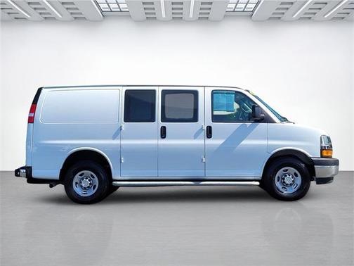 2023 Chevrolet Express 2500 Work Van