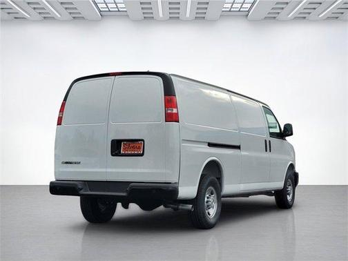 2025 Chevrolet Express 2500 Work Van