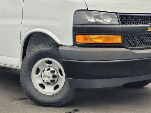 2025 Chevrolet Express 2500 Work Van