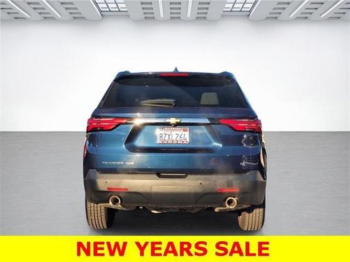 2022 Chevrolet Traverse LT Cloth