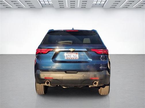 2022 Chevrolet Traverse LT Cloth