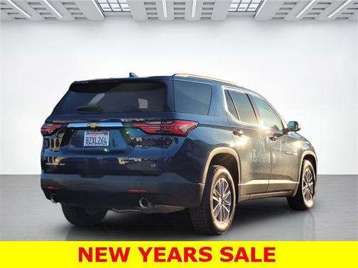 2022 Chevrolet Traverse LT Cloth