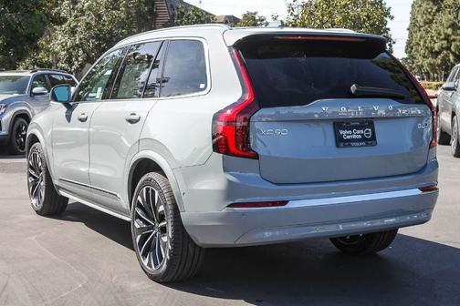 2026 Volvo XC90 B6 Ultra 7-Seater