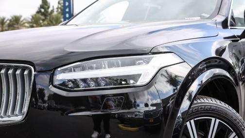 2025 Volvo XC90 B6 Plus 7-Seater