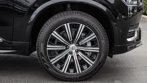 2025 Volvo XC90 B6 Plus 7-Seater