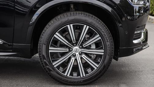 2025 Volvo XC90 B6 Plus 7-Seater