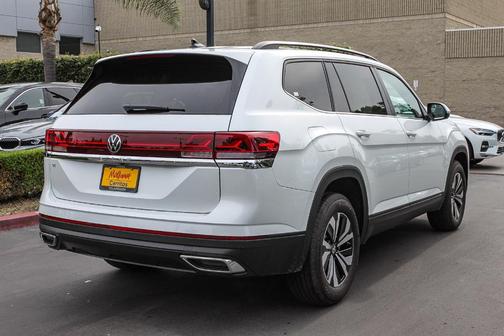 2026 Volkswagen Atlas 2.0T SE