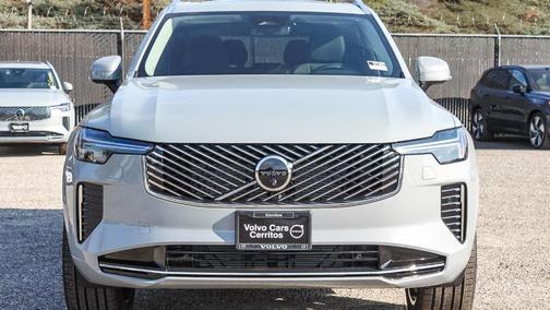 2026 Volvo XC90 B5 Plus 7-Seater