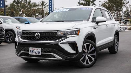 2024 Volkswagen Taos 1.5T SE