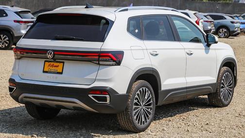 2025 Volkswagen Taos 1.5T SE