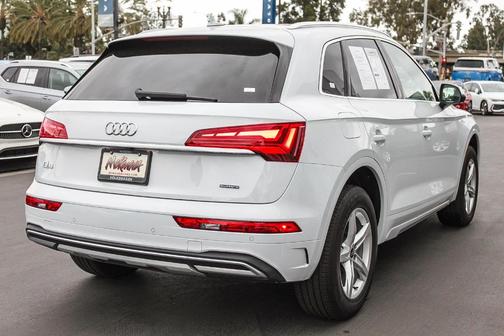 2024 Audi Q5 40 Premium