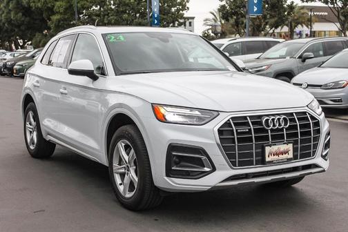 2024 Audi Q5 40 Premium