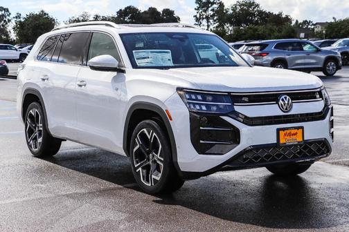 Opal White 2027 Volkswagen Atlas SEL Premium R-Line