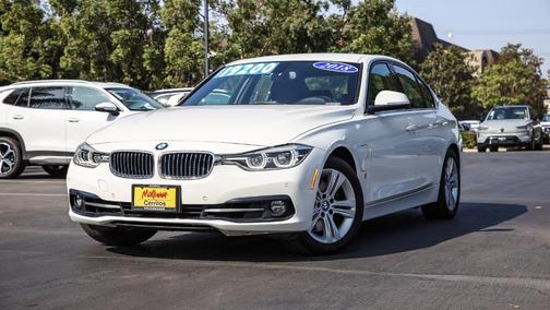 2018 BMW 330e iPerformance