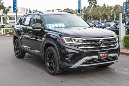 2022 Volkswagen Atlas 3.6L SE w/Technology