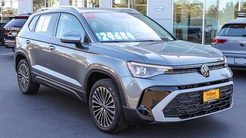 2025 Volkswagen Taos 1.5T SE