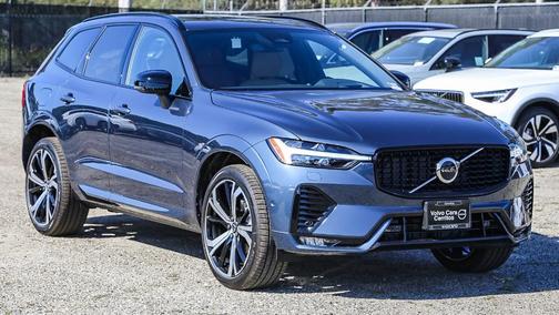 2025 Volvo XC60 B5 Ultra