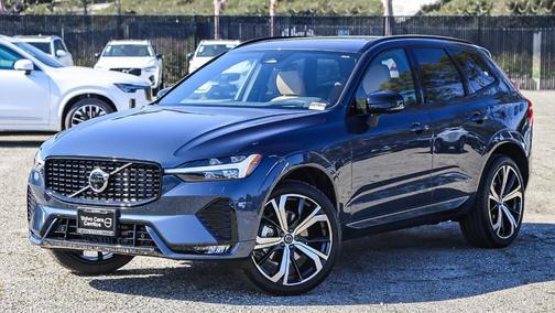 2025 Volvo XC60 B5 Ultra