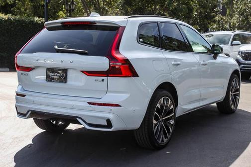 2026 Volvo XC60 B5 Ultra
