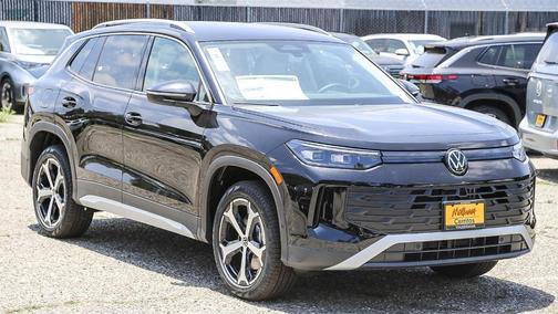 2025 Volkswagen Tiguan 2.0T SE