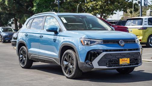 2025 Volkswagen Taos 1.5T SE
