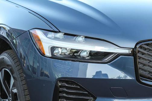 2026 Volvo XC60 B5 Core