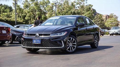 2025 Volkswagen Jetta 1.5T SE