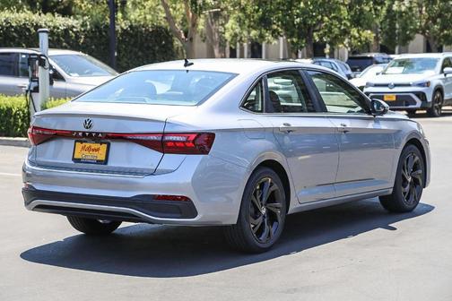 2025 Volkswagen Jetta 1.5T SE